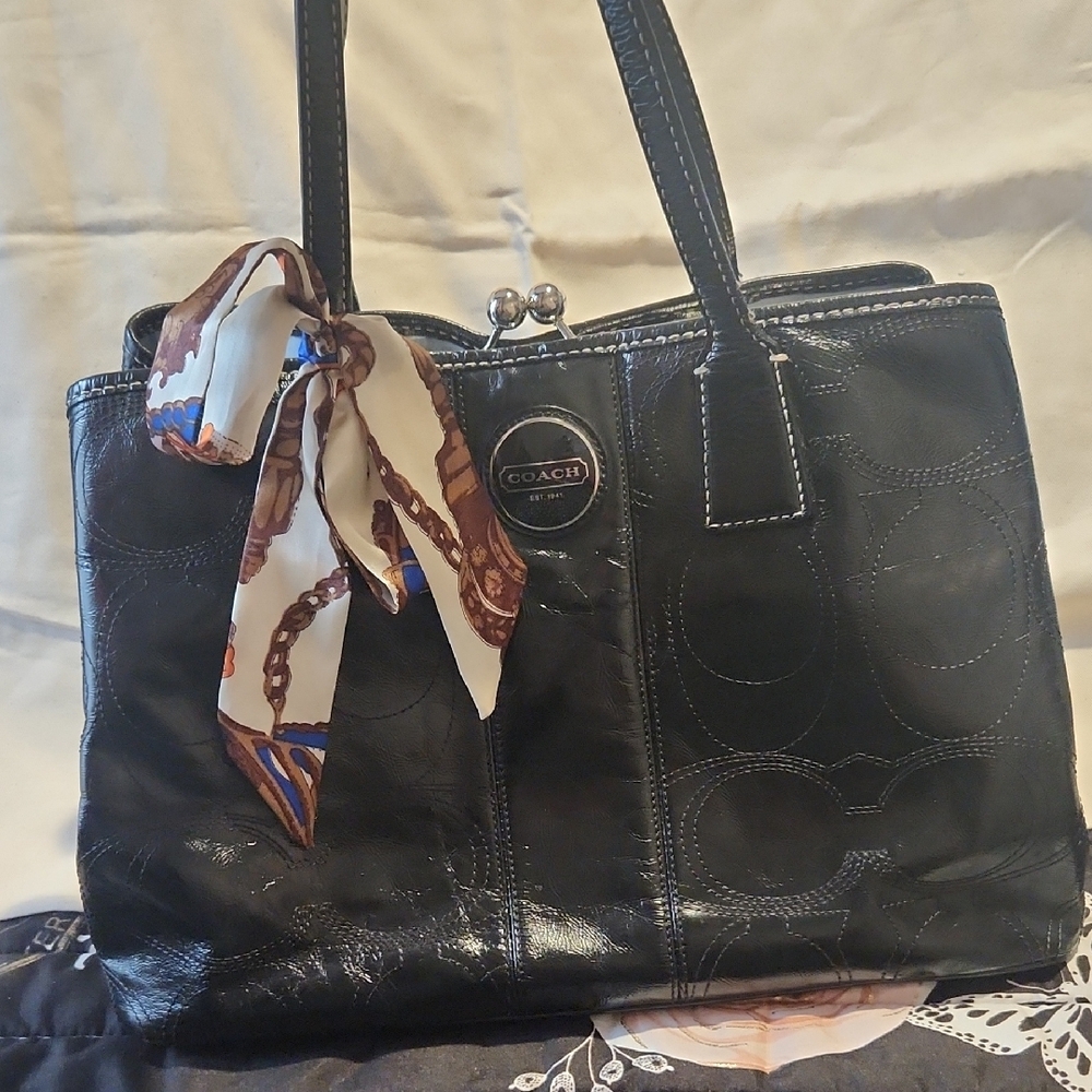 Coach Black Stitch Signature Leather with Kisslock Tote Purse & Dust Bag